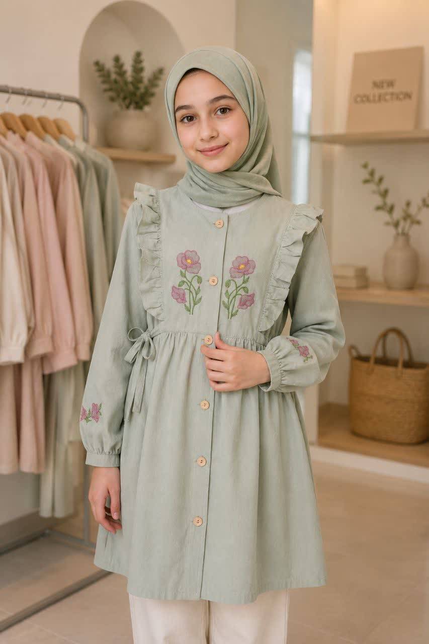 مانتو نوجوان ثمین بالاتنه گلدوزی شده کد۱۱۳۸